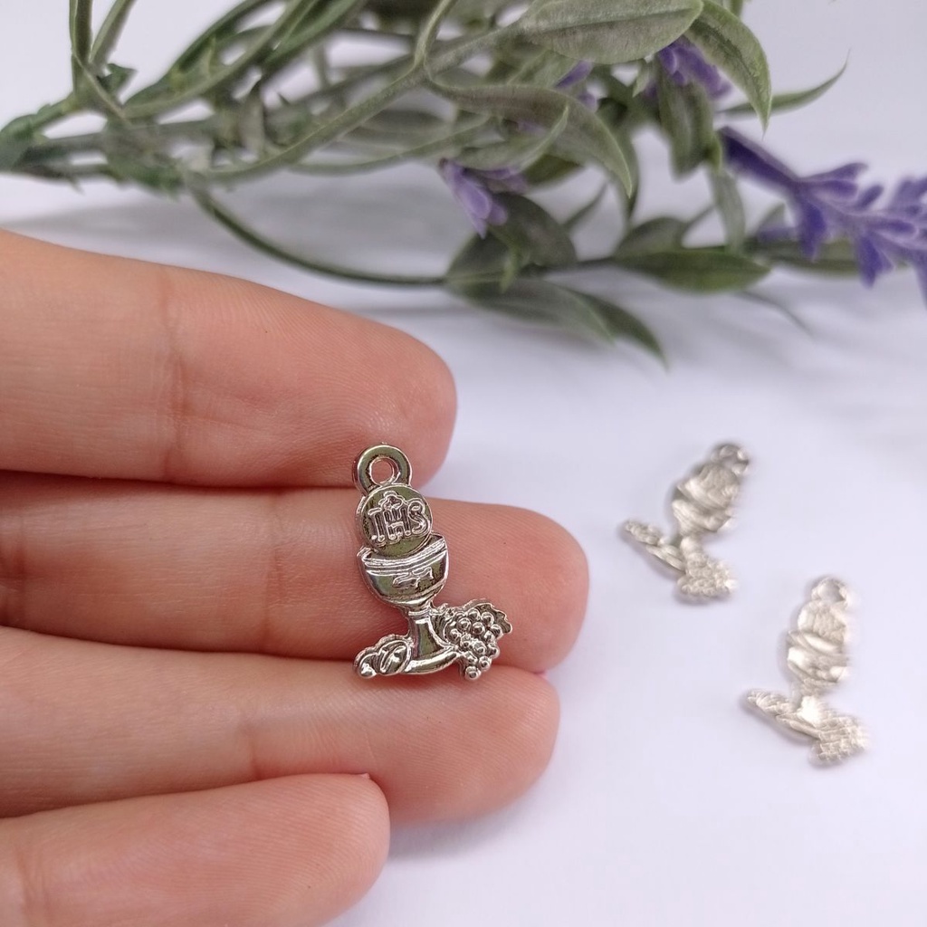 10 Pingente Cálice Primeira Eucaristia - para Artesanato e lembrancinhas - Pingente para Artesanato em Oferta na Shopee