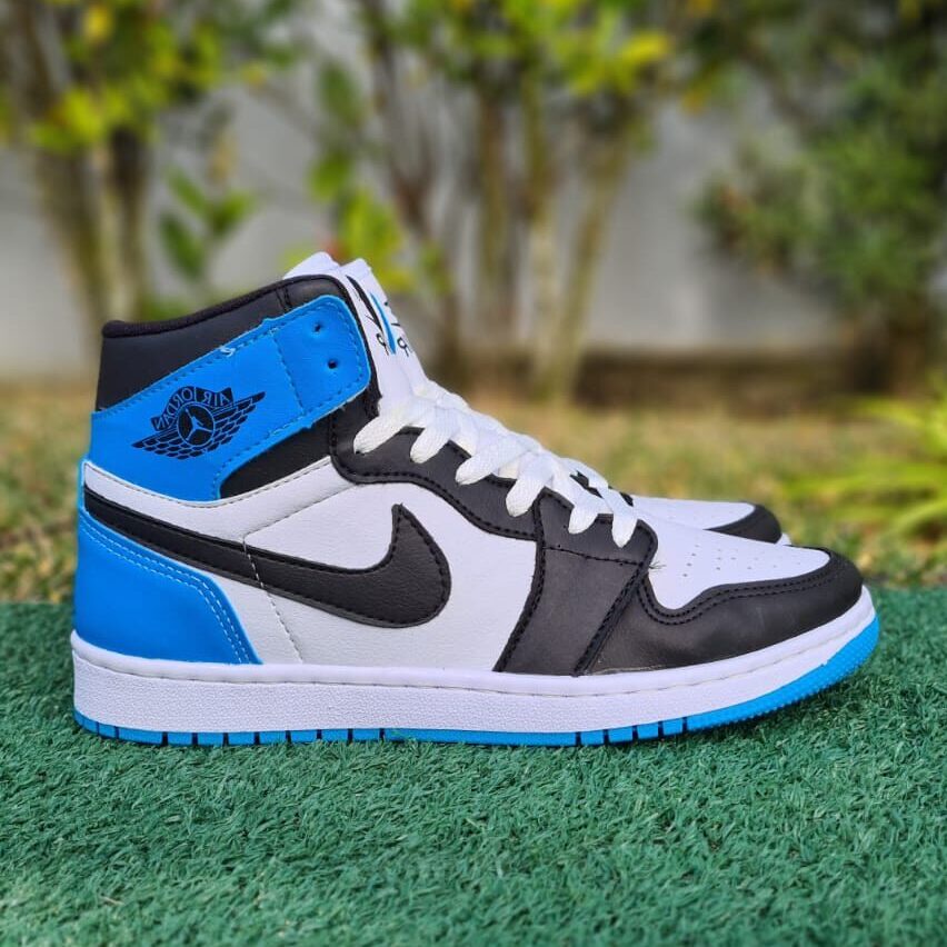 Air jordan store azul e preto