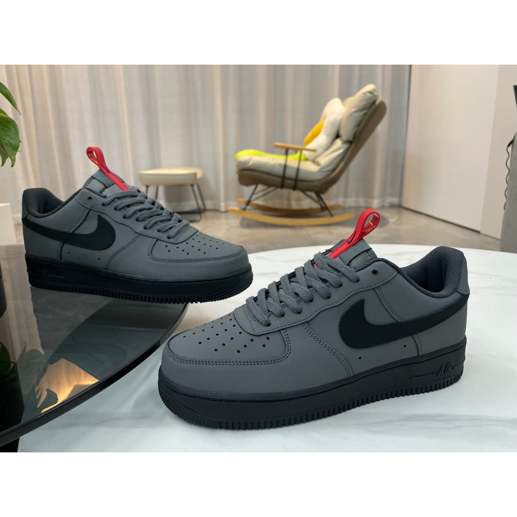 Nike cinza hot sale e preto