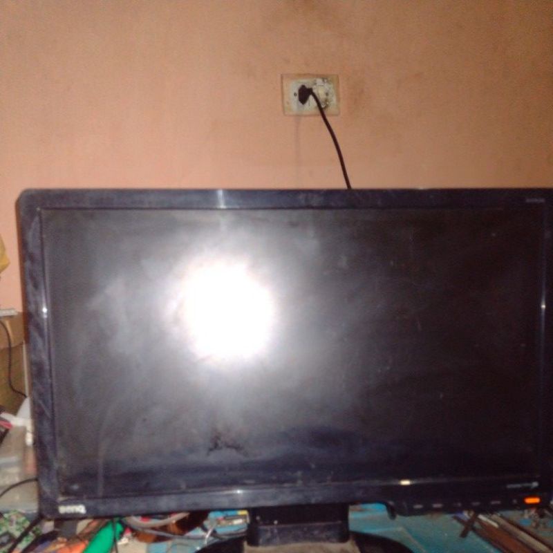 Monitor BenQ Et-0025-b 19 Polegadas — R$ 100,00 em Shopee