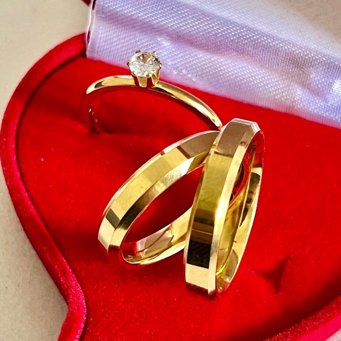 Par de Aliança De Casamento Noivado Banhada Cor Ouro 18k  Chanfrada Fina - 4mm