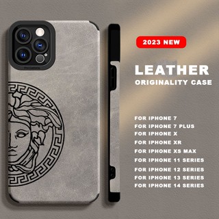 Capa De Couro Versace Para iPhone 11 12 13 14 Pro MAX Plus 11Pro 12Pro 13Pro 7 8 X XR XS SE 2020 Silicone Marca Retro-Câmera Protetora À Prova De Choque