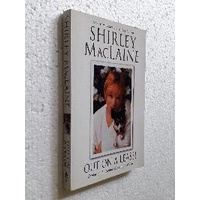 Out on a Leash de Shirley Maclaine