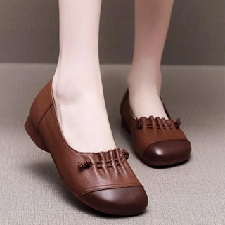 Novos Sapatos Casuais E Confortáveis Para Mulheres Planos Macios Antiderrapantes De PU Mães De Meia-Idade Idosas De Usarem