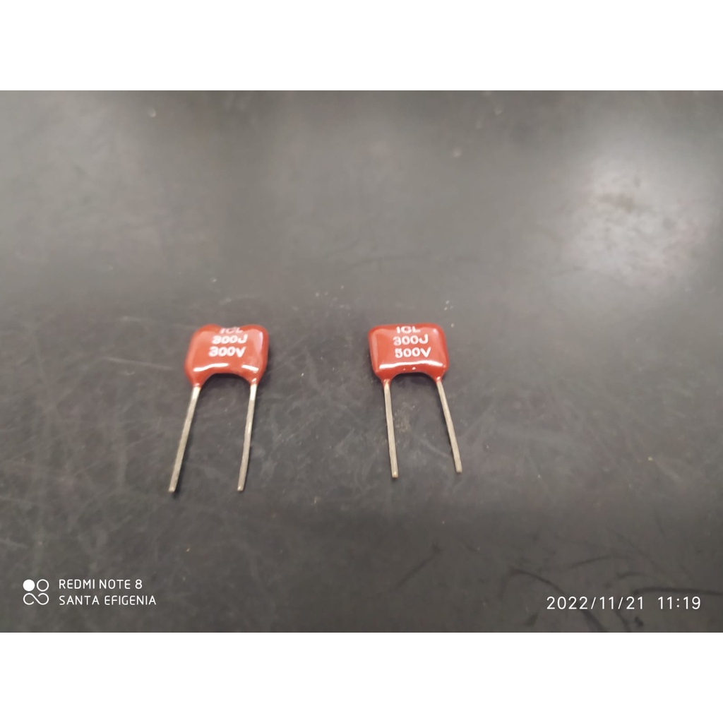 4x Capacitor Mica Prata 300pf/300v 5% Cm2 Icl