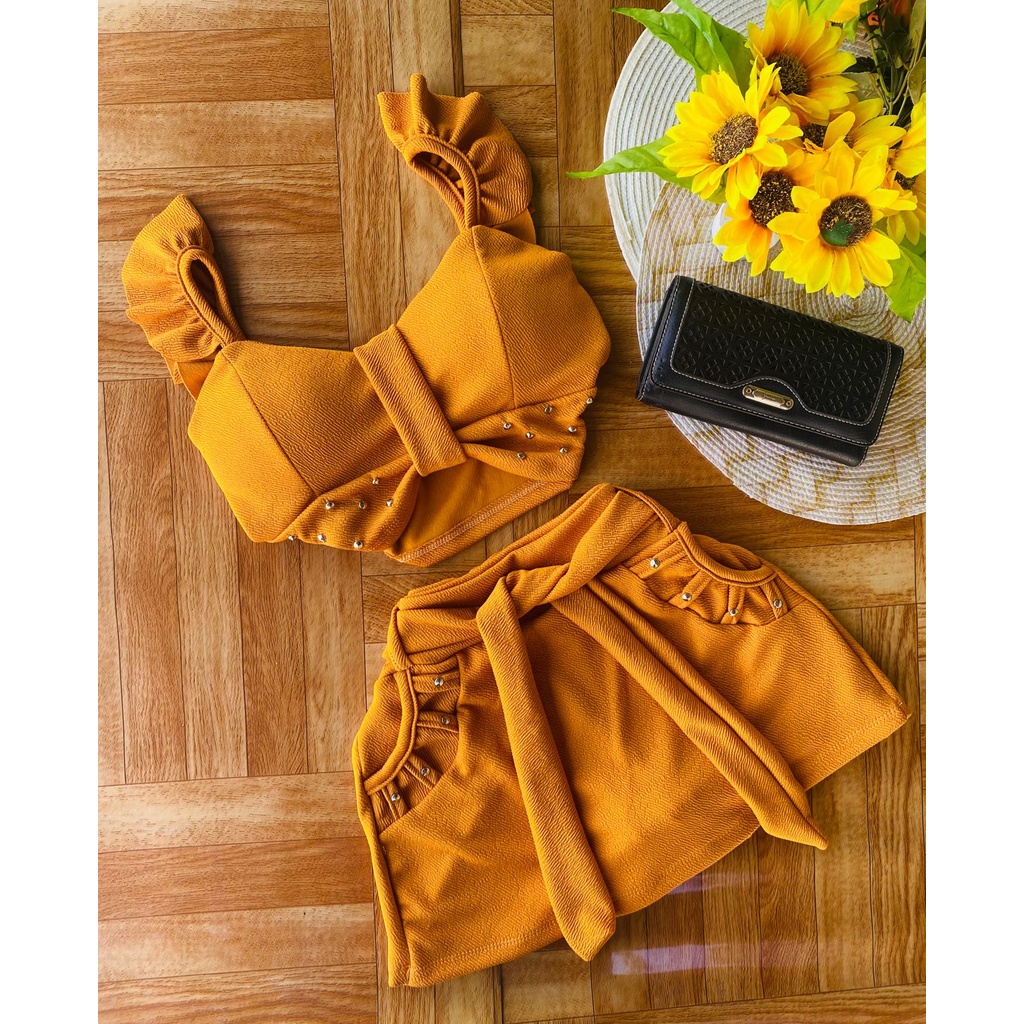 Conjuntinho Blusa Top feminina e ShortSaia