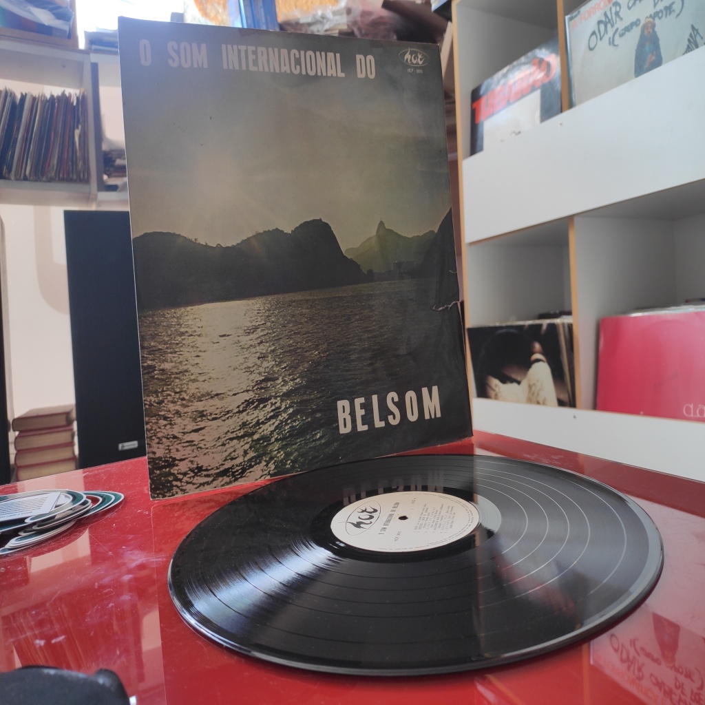 1969 - selo Hot interprete O som internacional do Belsom