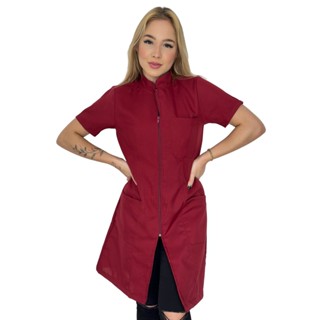 Jaleco Bordô Manga Curta Oxford Feminino Ziper Gola Padre