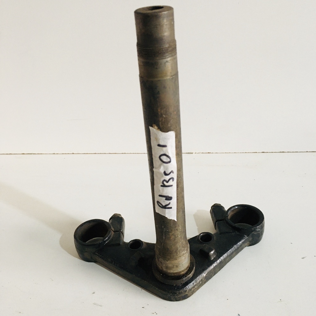 Coluna Direção Mesa Inferior Yamaha Rd125 Rd135 Original