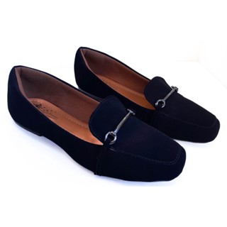 Mocassim bico quadrado nobuck preto com enfeite onix CONFORT