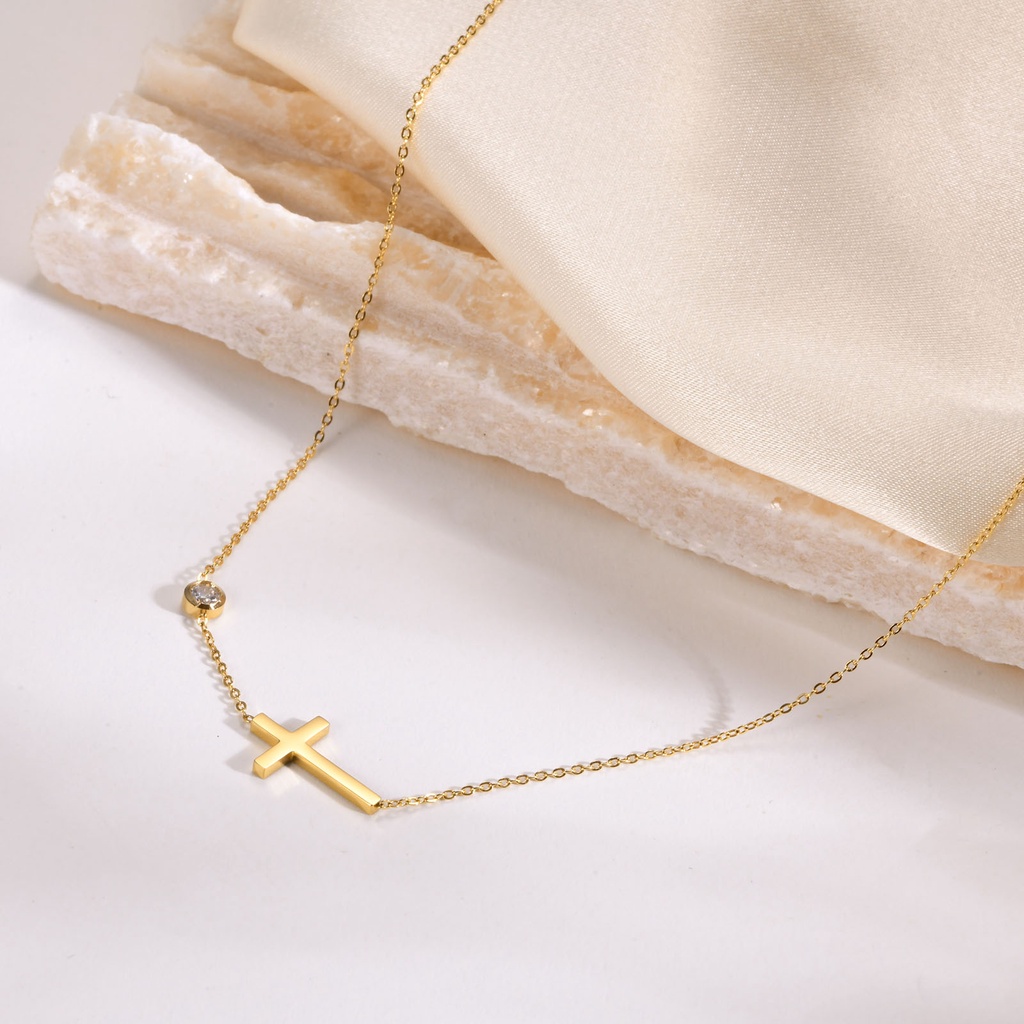 Vnox Zirconia Colar De Zircônia Cruz Cúbica Para Mulheres , Ouro 18K Jóias De Fé De Oração Em Aço Inoxidável em Oferta na Shopee