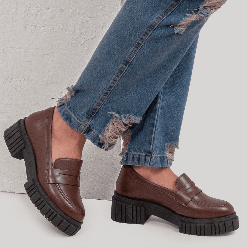 Mocassim Casual Versales Blogueira Feminino Capuccino com Sola Tratorada