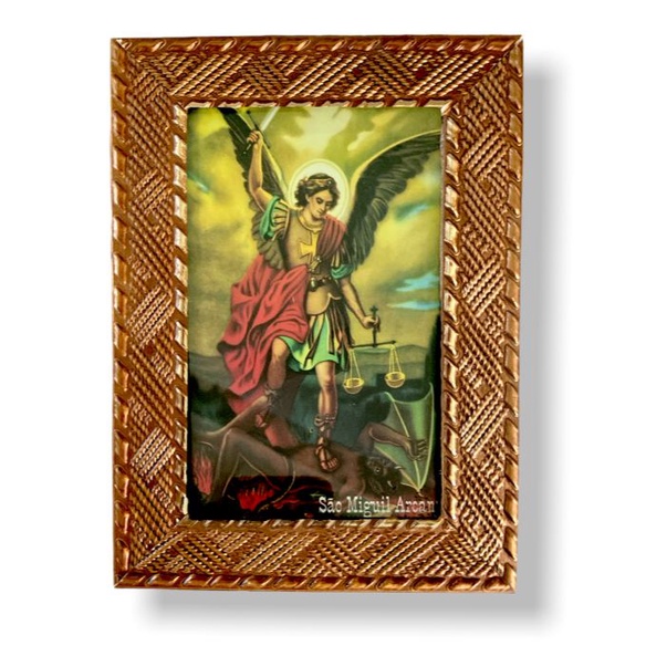 Foto de São Miguel Arcanjo: Onde Comprar | BuscaProdutos