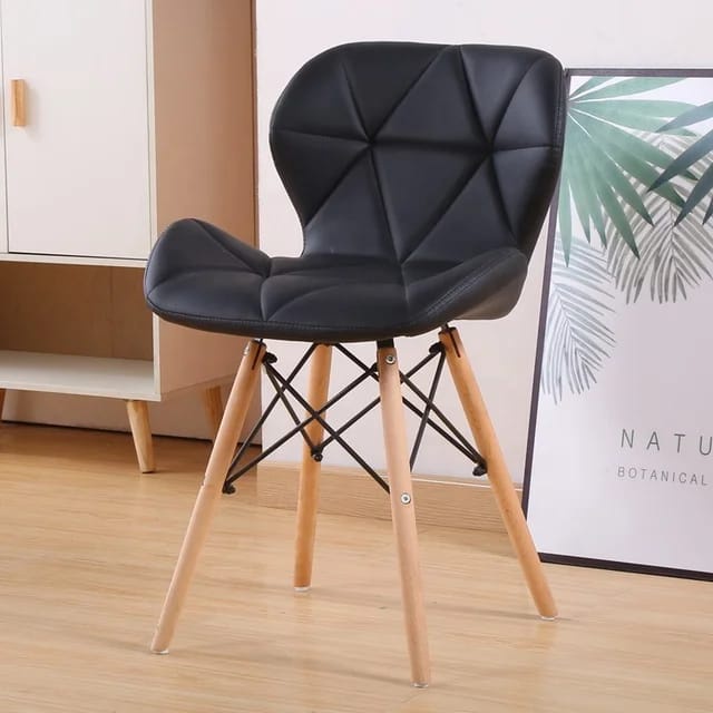 Cadeira de Jantar Charles Eames Eiffel Slim Estofada Tulipa Slim em Couro - Varias Cores
