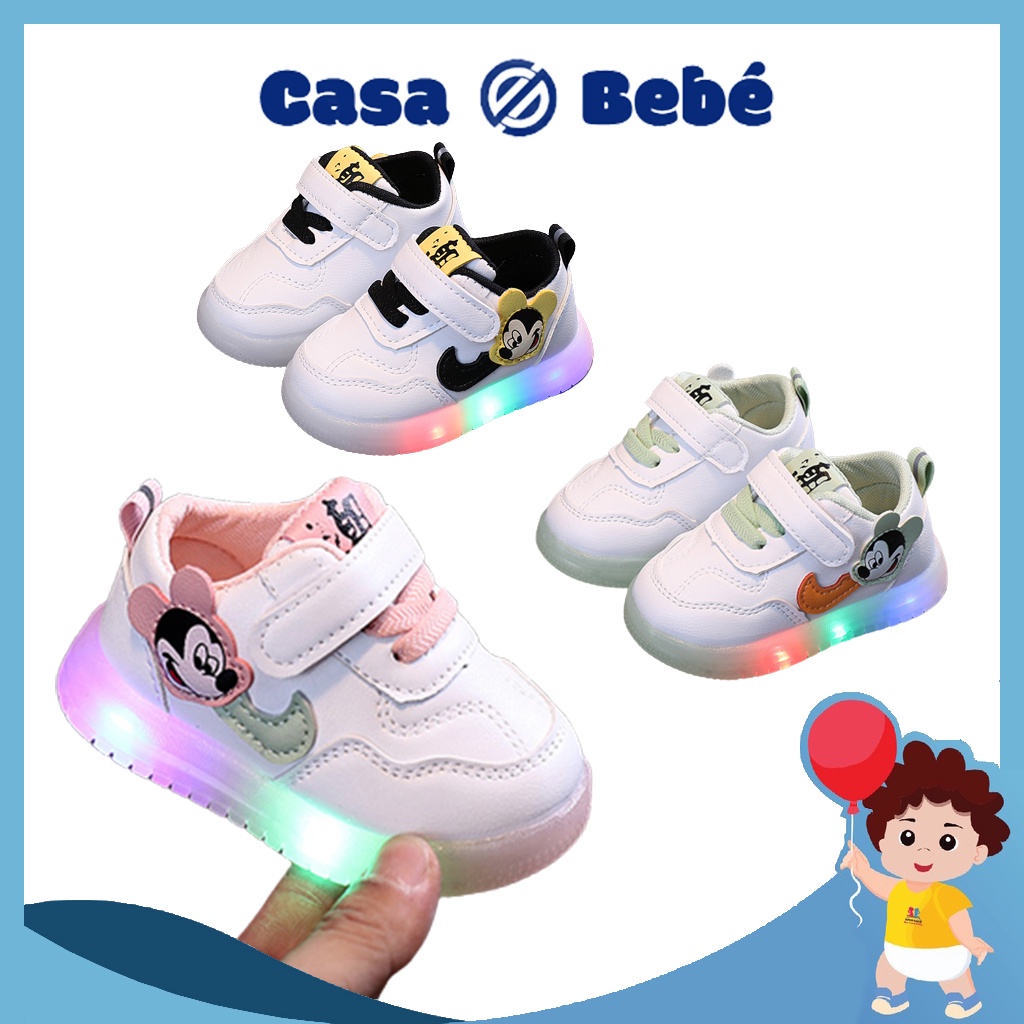 0-4 Anos Led Luminoso Mickey Mouse Kids Sapatos Para Meninos Meninas Tênis Bebês Leves Luminosos PU sport Boy Girl Light Shoes Casa do bebé