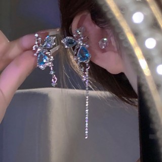 Hot Girl Temperamento de luxo leve estilo feminino Pérola de Borboleta Assimétrica de Rhinestone sem Clip de Orelha Furada