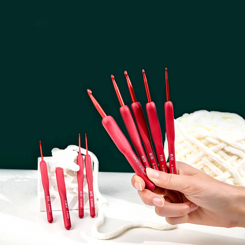 2mm-6mm Ganchos De Crochê De Alumínio Premium Com Aperto De Borracha Macia Vermelha Alças Acolchoadas Agulhas De Tricô T em Oferta na Shopee