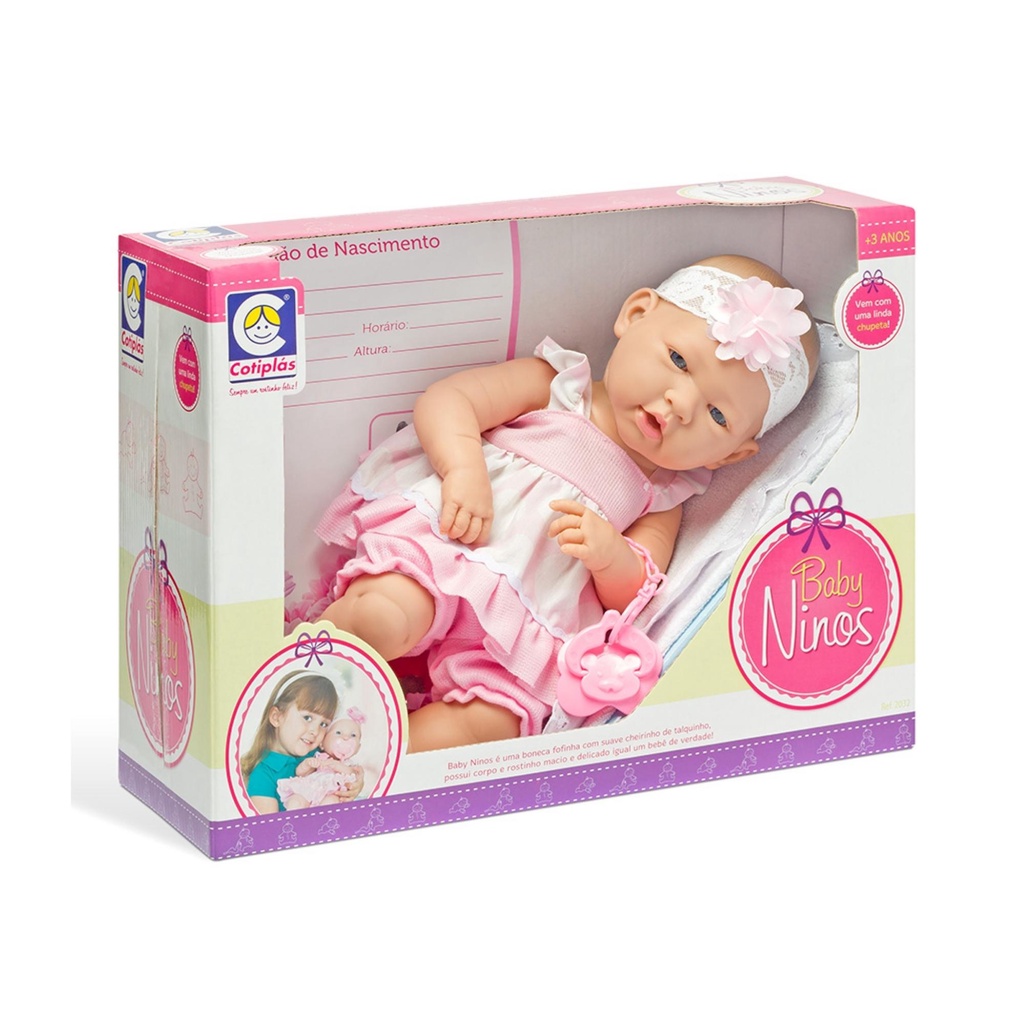 Brinquedo Boneca Baby Ninos em Plástico Vinil 37,5cm com Acessórios Chupeta e uma Certidão de Nascimento Cotiplas - 2032