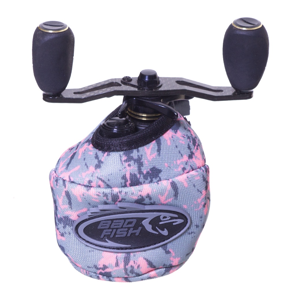 Capa Proteção para Carretilha/Molinete Esporte Pesca Bad Fish Rosa Grafite