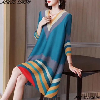 Vestido de primavera e verão com decote em V versátil, mangas finas, mangas soltas e estrangeiras, saia de alta qualidade 2023 novo vestido 2023 moda feminina moda moda mãe tendência média longa moda em um vestido de personagem A mostra temperamento CBMF