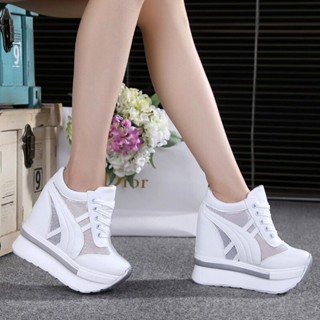 Celebrar Novas Mulheres Tênis De Plataforma De Malha Branca 10cm Cunhas De Calcanhar Alto Fundo Grosso Sapatos Casuais Respiráveis
