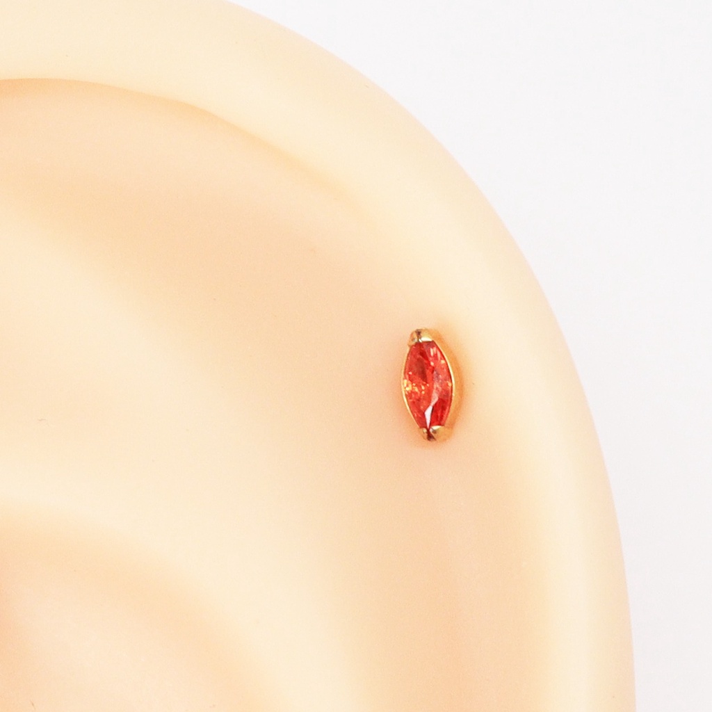 Piercing Helix Titânio PVD Gold Zircônia Vermelha Navete Rosca Interna 6mm