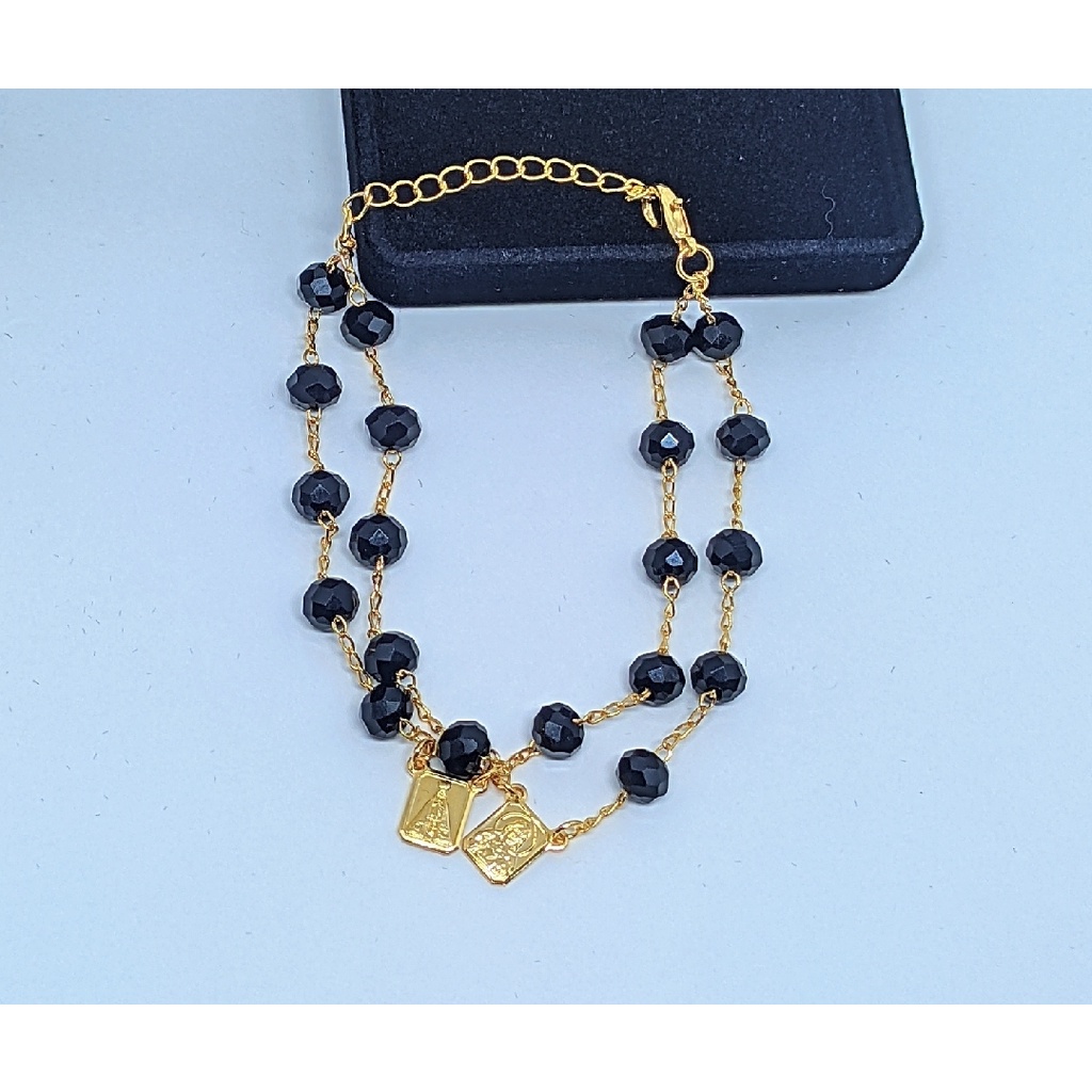 Pulseira Escapulario Aparecida Salmão Folheado Ouro 18k com Miçangas Pérolas Pedras de Cristal Preta  Religiosa