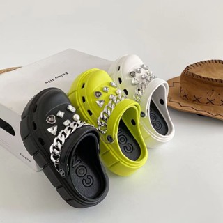 Moda verão EVA Crocs Plataforma Tamanho Das Mulheres Grossa Sola Sandálias Com Corrente e Strass Adequado Para Praia/Trabalho U02M