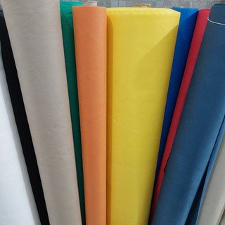 TNT Liso Gramatura 80 | 1m x 1,40m (largura x comprimento) | 100% polipropileno