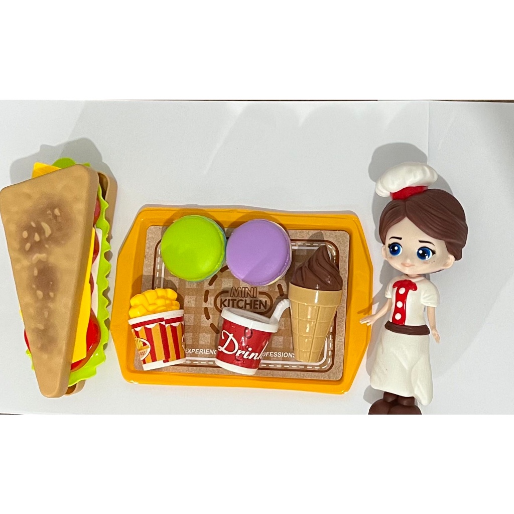 top toyBrinquedos Jogo De Casa kit de cozinha/kit de beleza  com acessorios comidinha e boneco