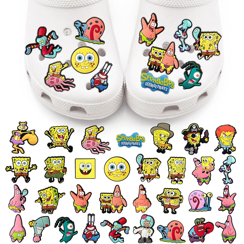 Cute 1PCS Croc Cartoon Anime Personagens Bob Esponja Bear Acessórios DIY Decore Slipper Buckle PVC Shoot Charms