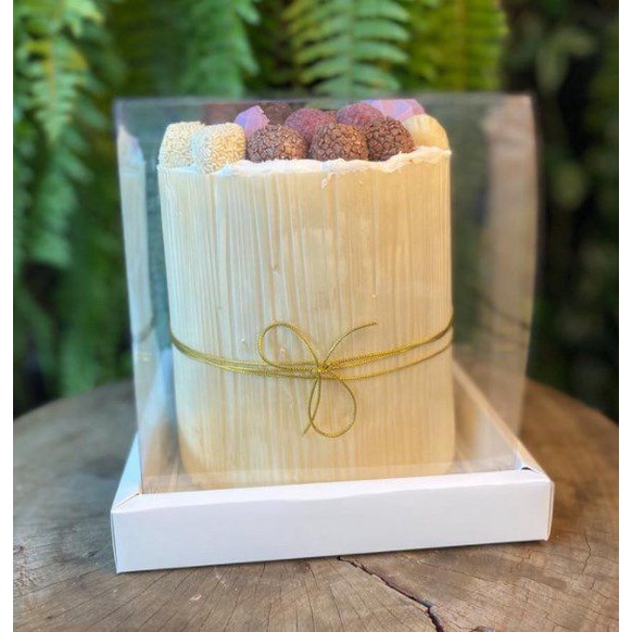 Caixa Bolo Branco 17x17cm com 5 un Assk Rizzo Confeitaria em Oferta na Shopee