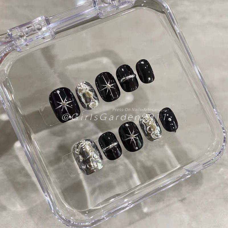[Male e Female]10un. Unhas Postiças Artesanais Desenho Criativo com cor preto e prata em Oferta na Shopee