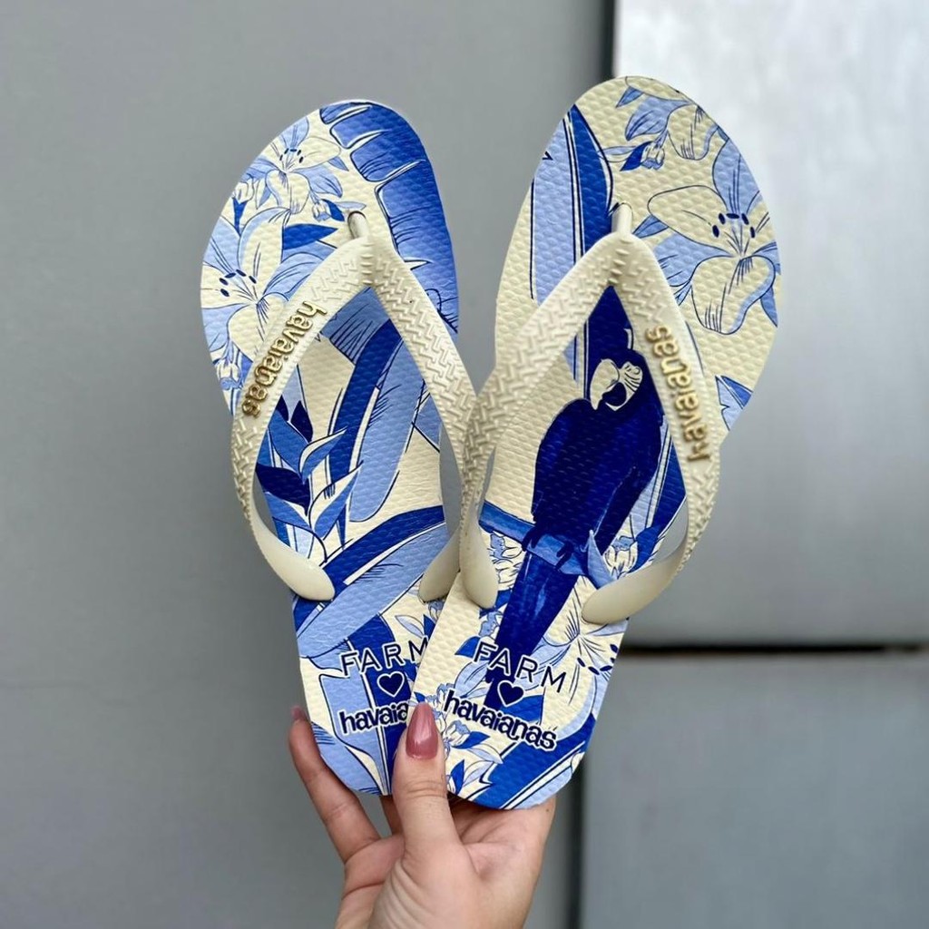 Lindos Chinelos Femininos moda praia com desconto promocional - Solado leve e macios