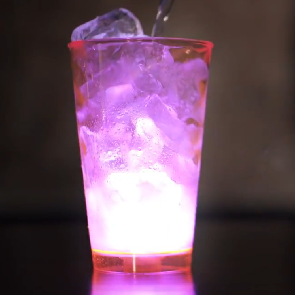 Copo Acrílico Led Multicolor 700ml 60pcs Grande Sensor Líquido com Sensor de Liquido