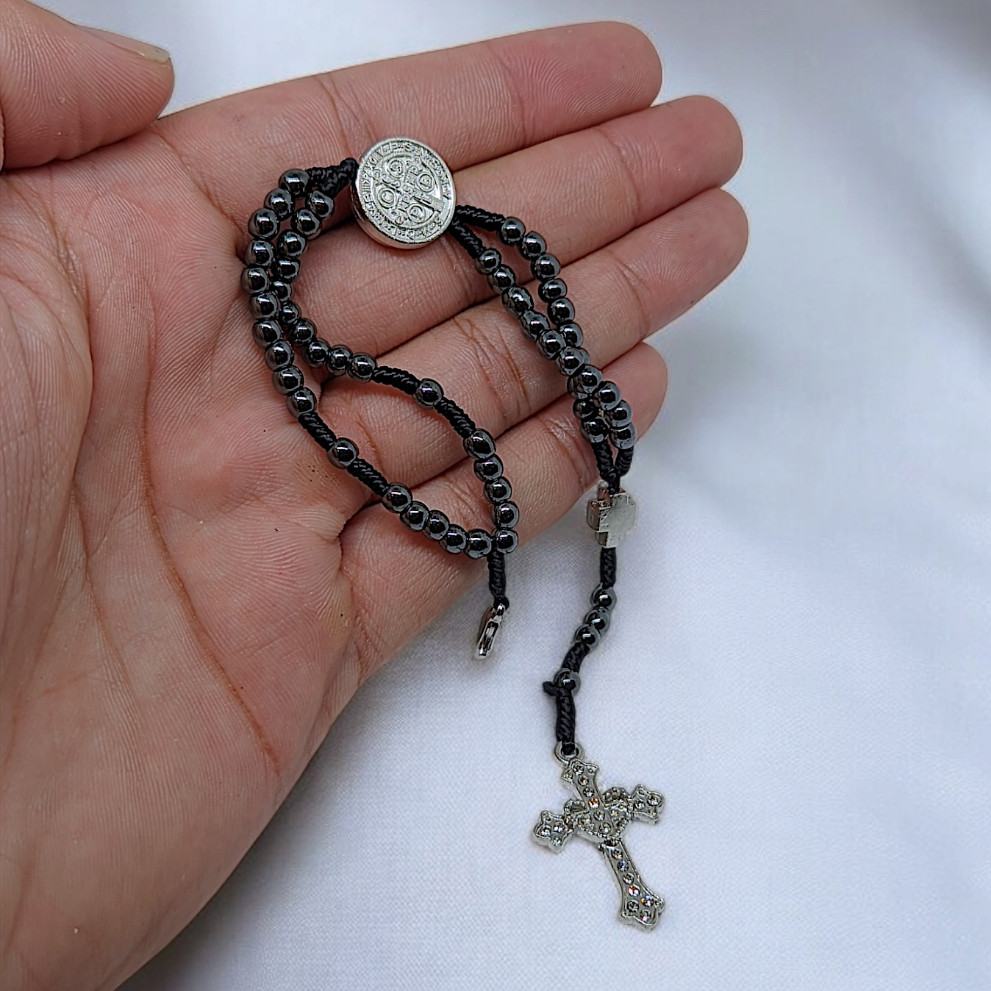 Terço De Pulso São Bento Hematita Original Pulseira Religiosa Altíssima Qualidade