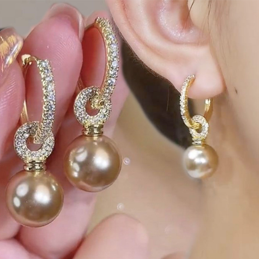 Único strass champanhe pérola novo estilo elegante fivela de orelha requintado High-End luz brincos de luxo