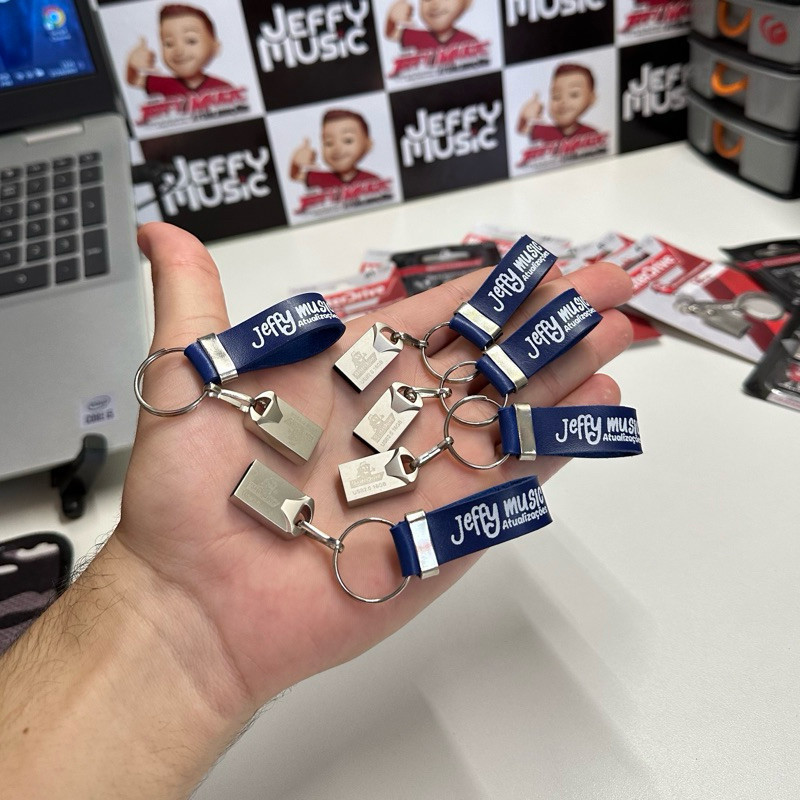 Pen Drive (ATUALIZADO) 8GB / 16GB /   HEAVY METAL