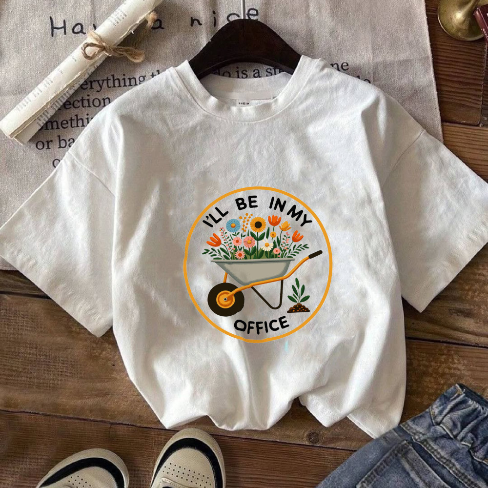 Camiseta Feminina I'll Be In My Office com Flores e Carrinho Algodão Premium Streetwear Envio Imediato