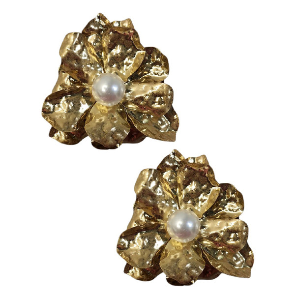 Brinco em metal dourado Maxi flor com Pérola - Bromélia