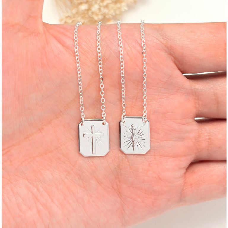 Escapulário Corrente Masculino com Placa Cruz e Jesus Cristo Crucifixo Banhado a prata 925 ou Ouro 18k