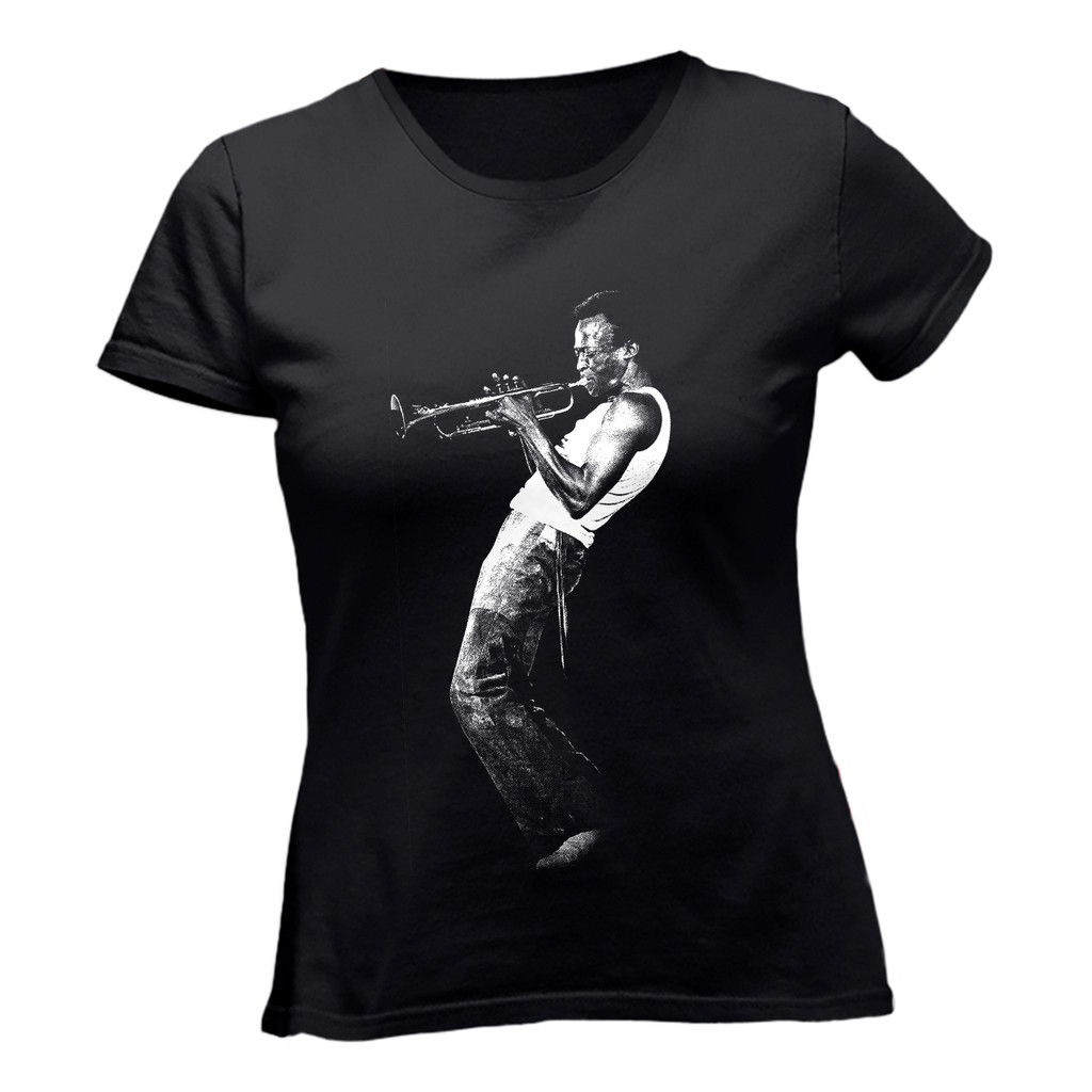 Camiseta Feminina Miles Davis Tocando Música Jazz