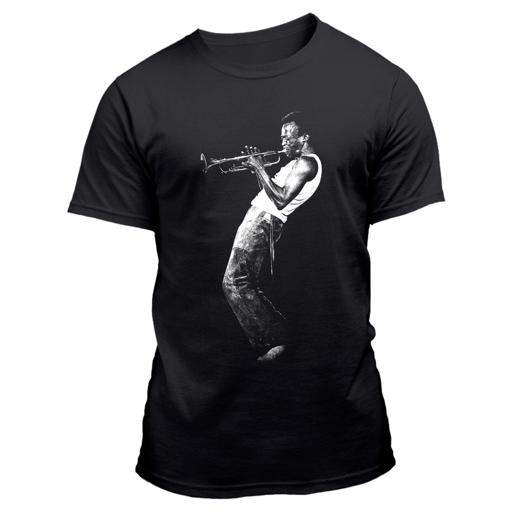 Camiseta Masculina Miles Davis Tocando Música Jazz