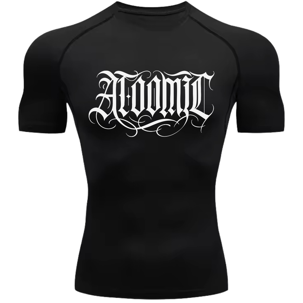 Camiseta Compressão Térmica Proteção UV +50 Manga Curta Lettering Tattoo Atoomic Gótico
