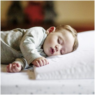 Travesseiro Anti Refluxo Soneca - Kiddo em Oferta na Shopee