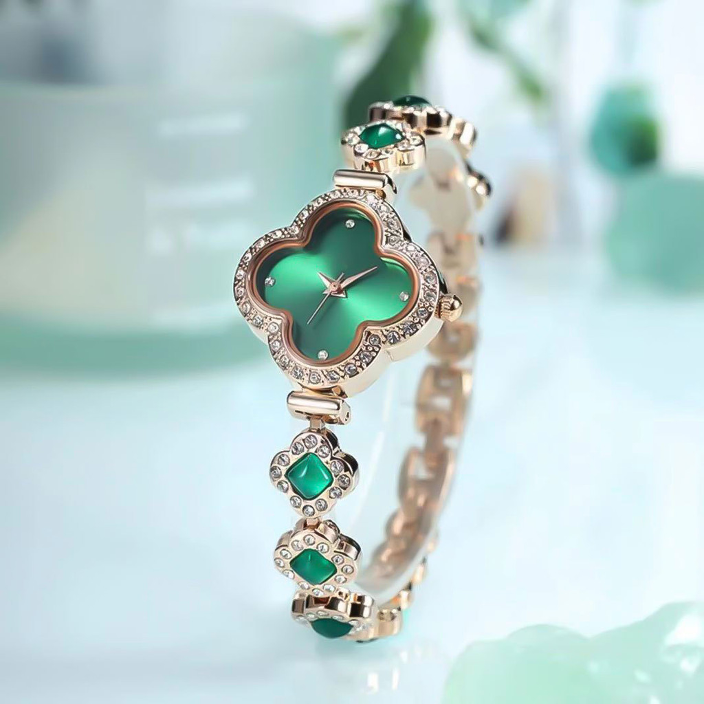 Relógio feminino elegante mini relógio de quartzo com pulseira de metal e diamante para na...