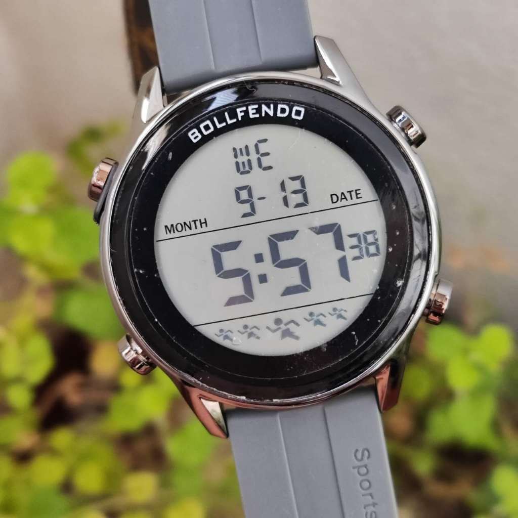 Relógio eletrônico masculino fina relógio digital moldura à prova d'água luz noturna em Oferta na Shopee