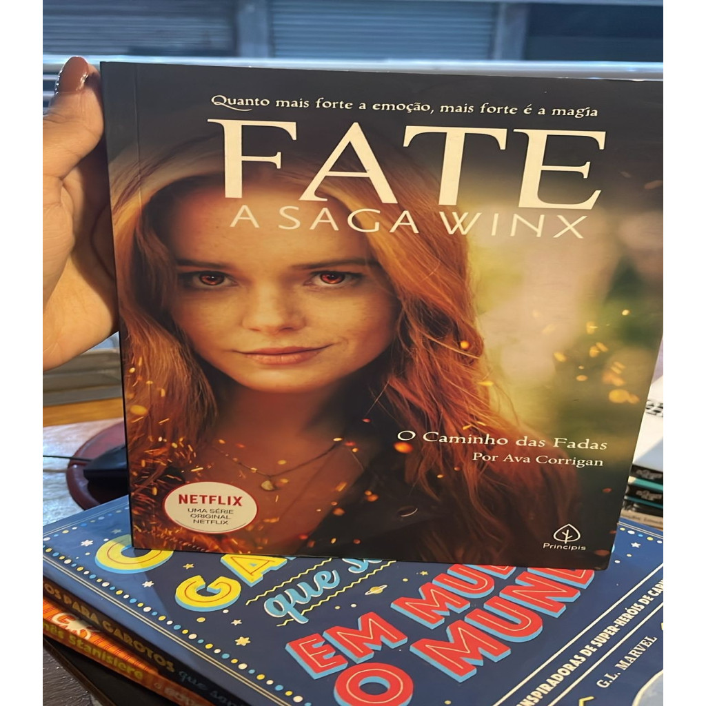 Fate - A saga winx - O caminho das fadas autor Ava Corrigan