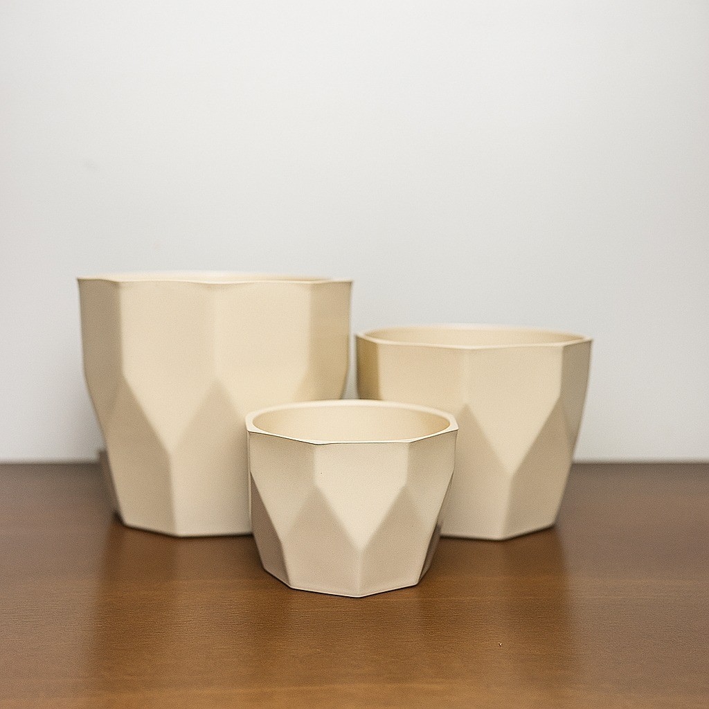 Kit com 3 Vasos para Plantas Decorativo Cachepô Facetado Liso Centro Mesa Suculentas Cactos N2 N3 N4