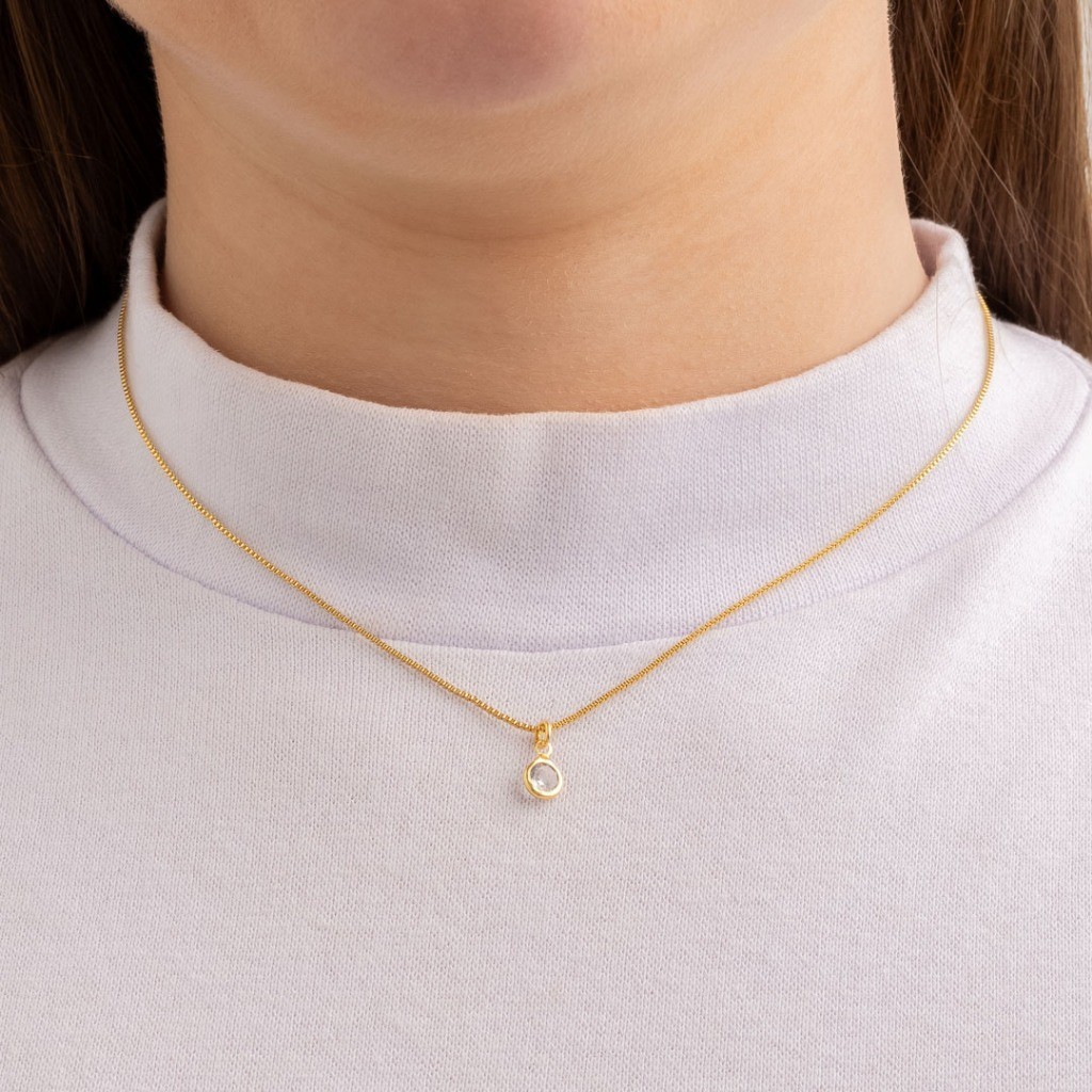 Colar Delicado de Malha Veneziana com Ponto de Luz Folheado a Ouro 18k